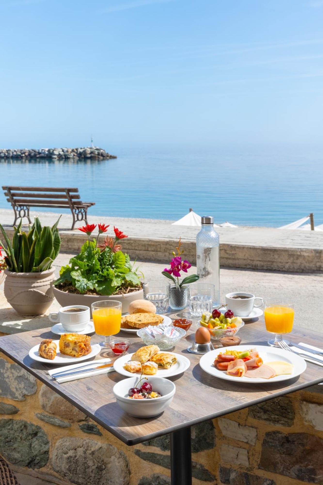 Kenta Beach Hotel Agios Ioannis  외부 사진